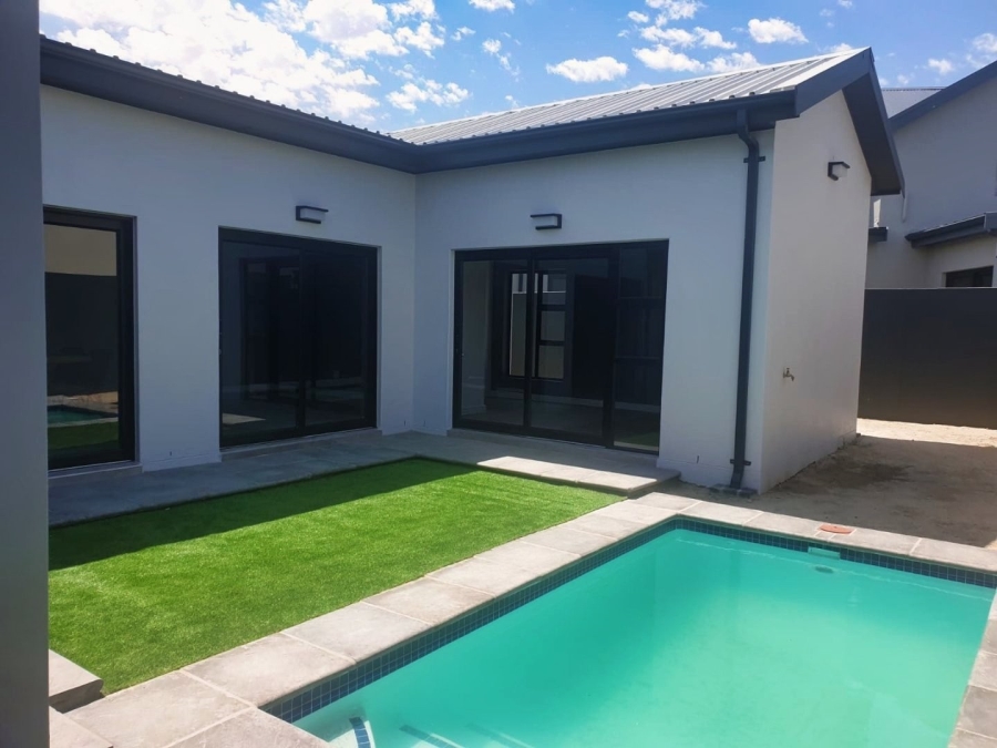 4 Bedroom Property for Sale in Sandown Western Cape